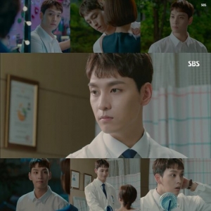 '훈남정음' 최태준, 황정음 목선에 '빨개진 귀'