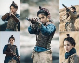 '미스터 션샤인' 김태리, 결연한 눈빛...총구가 향한 곳은?