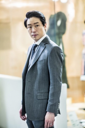 엄기준, &#39;피고인&#39; 팀과 &#39;흉부외과&#39;서 뭉친다...최석한役 확정