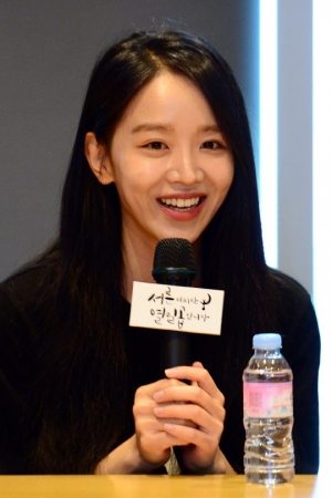 &#39;서른이지만 열일곱&#39; 신혜선 &#34;미니 첫 주연작...몸 사리지 않겠다&#34;