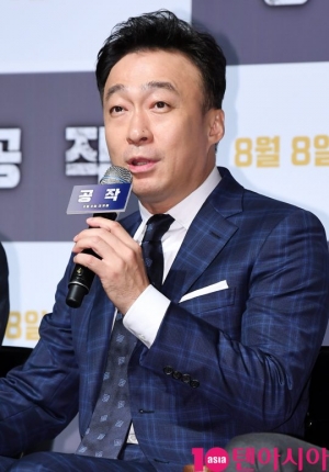 &#39;공작&#39; 이성민 &#34;북한 인민복이 가장 편했다&#34;