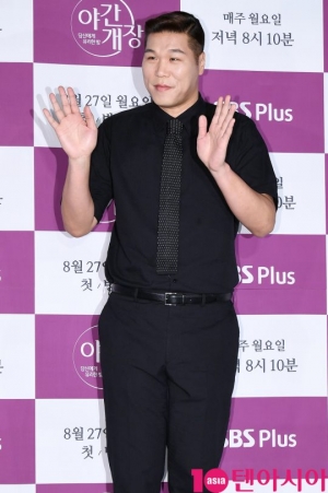 &#39;야간개장&#39; 서장훈 &#34;스타들의 &#39;밤 라이프&#39; 엿볼 수 있는 프로그램&#34;