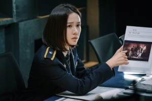 &#39;협상&#39; 손예진, 추석 극장한 유일 여성 주인공으로 하드캐리