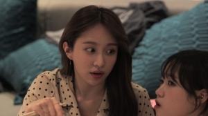 &#39;비밀언니&#39; EXID 하니 &#34;어려웠던 시절...흰색 신발에 검정 매직 칠해 신었다&#34;