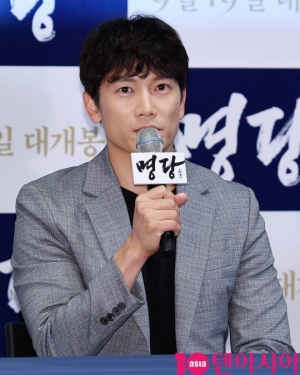 &#39;명당&#39; 지성 &#34;&#39;공감되는&#39; 흥선 이하응으로 표현하려 노력해&#34;