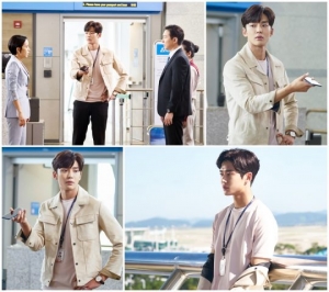 &#39;여우각시별&#39; 로운, 인천공항에 나타난 &#39;만찢남&#39;