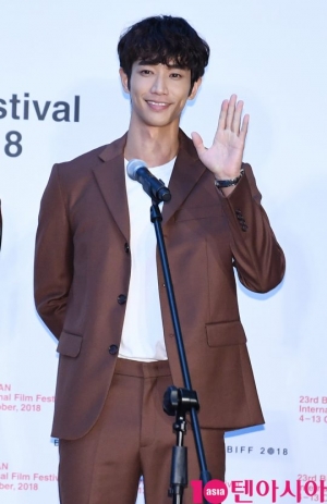 [23rd BIFF] &#39;모어 댄 블루&#39; 류이호 &#34;부산에서 하고 싶은 일? 때밀기&#34;