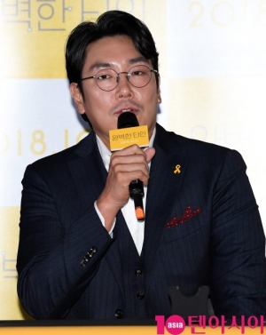 &#39;완벽한 타인&#39; 조진웅 &#34;보는 동시에 소화하고 공감할 수 있는 영화&#34;