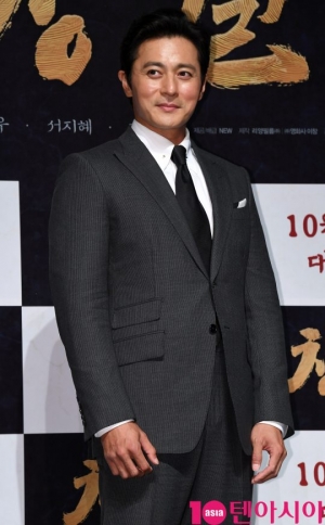 &#39;창궐&#39; 장동건 &#34;현빈과 궁궐 혈투...최고의 명장면&#34;