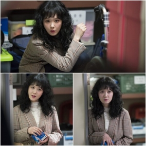 '황후의 품격' 장나라, 뽀글머리+헐렁 재킷...'솔직 허당' 풀장착