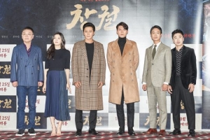 '창궐' 정만식X이선빈X김의성, '인생술집'서 촬영 비하인드 大방출