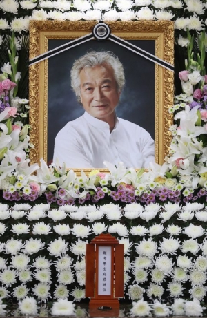 &#39;별들의 고향&#39; 간 신성일...오늘(6일) 발인