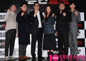&#39;亞드웨인 존슨&#39; 마동석의 순정이 담긴 통쾌한 주먹 한방 &#39;성난황소&#39; (종합)