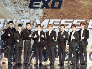 엑소, 정규 5집 美 '빌보드 200' 23위…자체 최고 순위
