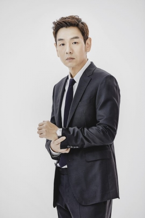 김태우, '로맨스 별책부록' 출연 확정…출판사 대표 役으로 이종석과 호흡