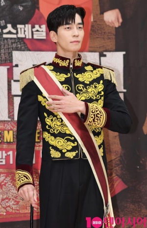 &#39;황후의 품격&#39; 신성록 &#34;빠른 전개...매번 다음 회 기다려질 것&#34;