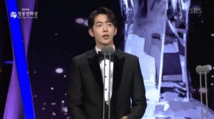 [제39회 청룡영화상] &#39;안시성&#39; 남주혁, 신인남우상 수상 &#34;좋은 상으로 보답 받아 영광&#34;