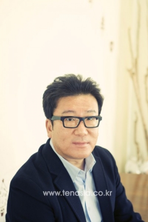 윤제균 감독·황정민·김혜수 SF영화 &#39;귀환&#39; 제작 잠정 중단...시나리오 수준 제고 위해