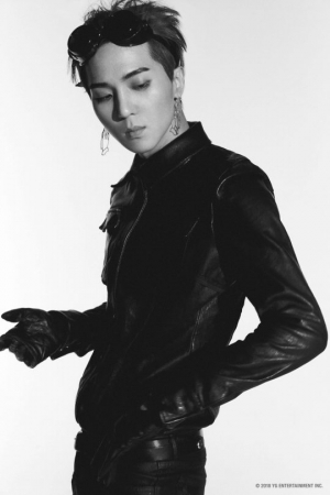 송민호, '아낙네' 9일째 음원차트 1위...뮤비 2천만뷰 눈앞