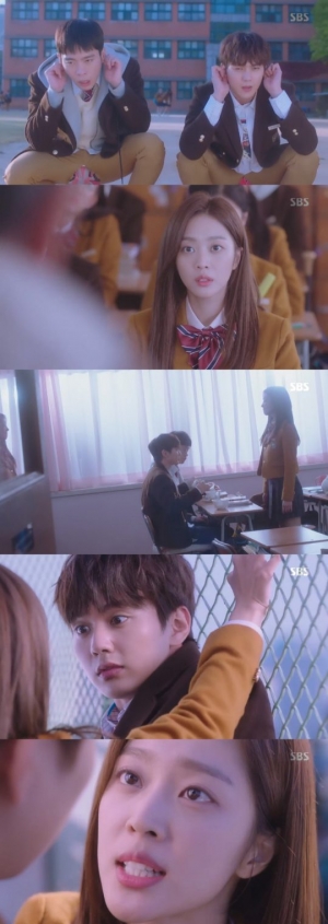 ['복수가 돌아왔다' 첫방] 유승호X조보아, '풋풋+코믹' 첫사랑 케미에 숨겨둔 메시지