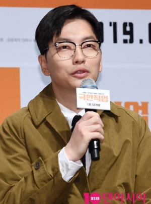 &#39;극한직업&#39; 이동휘 &#34;류승룡 선배, 단톡방에서 이모티콘 많이 쓴다&#34;