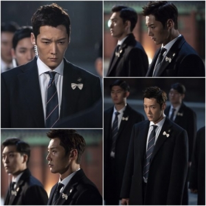 &#39;황후의 품격&#39; 최진혁, 황실경호원 소집 포착...살벌한 분위기