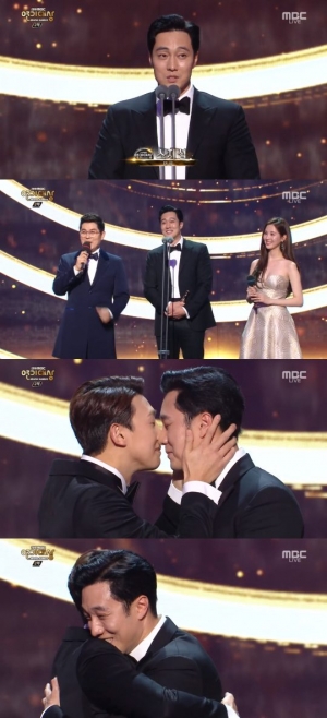 [2018 MBC 연기대상] '내 뒤에 테리우스' 소지섭, 대상 영예...강기영과 &#39;코코키스&#39;