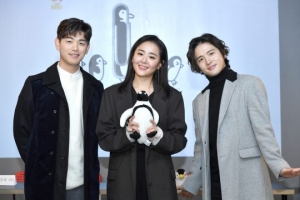 &#39;동물의 사생활&#39; 문근영X김혜성X에릭남, 펭귄과 함께 하는 힐링 다큐 (종합)