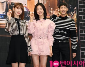 &#39;모두의 주방&#39;, 혼밥 시대의 특식...&#34;함께 먹어요&#34;(종합)