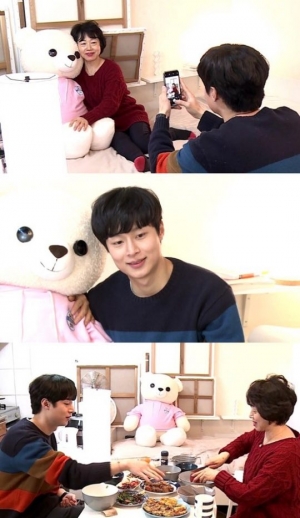 '나 혼자 산다' 김충재, 어머니의 결혼 압박에 조곤조곤 쌍방 잔소리