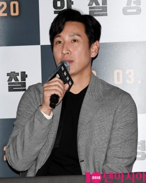 '악질경찰' 이선균 “직업만 경찰일 뿐 실상은 범죄자”