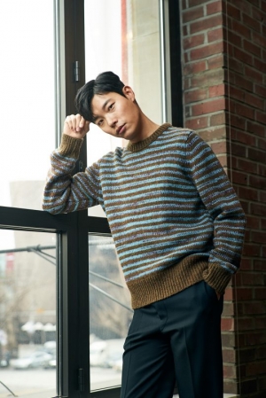 [TEN 인터뷰] '돈' 류준열 “누구나 꿈꿔봤을 일확천금...위험한 달콤함에 공감했죠”