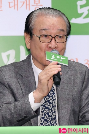 &#39;로망&#39; 이순재 &#34;나이 들면 마나님에겐 남편, 남편에겐 마나님뿐&#34;