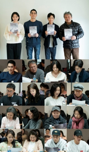 '구해줘2' 대본 연습 현장 공개...이권 감독 “머릿속 그림 구체화 되는 느낌” 극찬