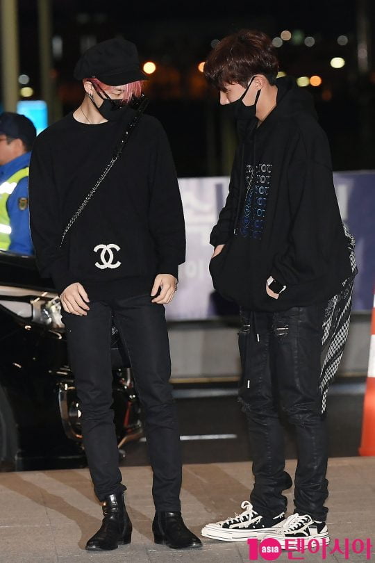 그룹 방탄소년단 지민, 제이홉이 ‘2019 빌보드 뮤직 어워드’ 일정 참석 차 29일 오후 인천국제공항을 통해 공항패션을 선보이며 미국으로 출국하고 있다.