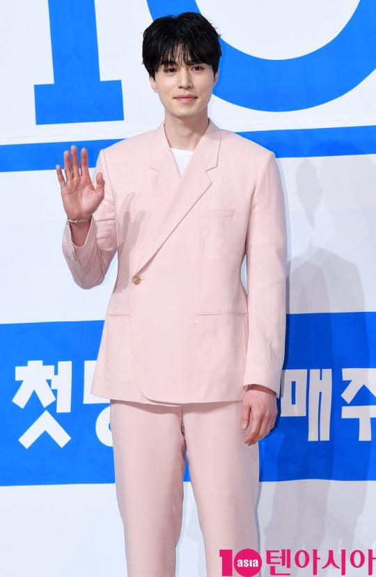 [TEN PHOTO]ㅣ이동욱 &#39;국민 프로듀스 101 대표 비주얼&#39;
