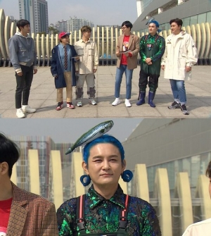 &#39;요즘애들&#39; 노라조 조빈, &#39;고등어 머리띠&#39; 쓰고 노량진 수산시장 종횡무진