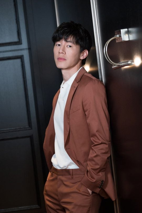 영화 ‘악인전’에서 연쇄살인범을 잡기 위해 조폭 두목과 손잡은 형사 정태석 역으로 열연한 배우 김무열./사진제공=키위미디어그룹