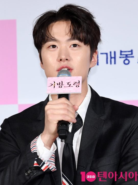 배우 공명이 14일 오전 서울 중구 을지로 메가박스 동대문에서 열린 영화 ‘기방도령’ 제작보고회에 참석하고 있다.
