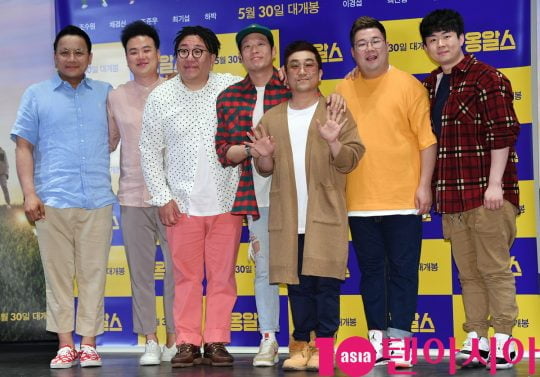 옹알스가 16일 오후 서울 광진구 자양동 롯데시네마 건대입구점에서 열린 영화 ‘옹알스’ 언론시사회에 참석하고 있다.