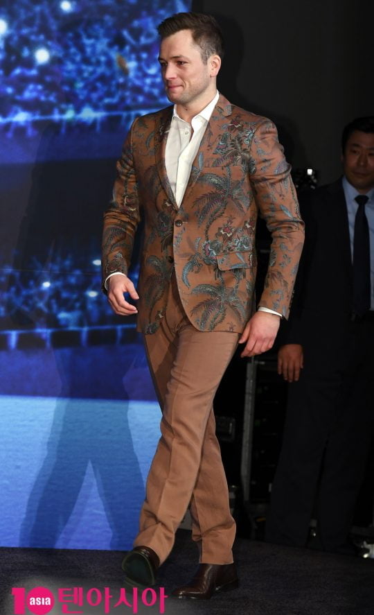 배우 태런 에저튼(Taron Egerton)이 23일 오전 서울 신천동 롯데시네마 월드타워에서 열린 영화 [로켓맨] 내한 기자간담회에 참석하고 있다.