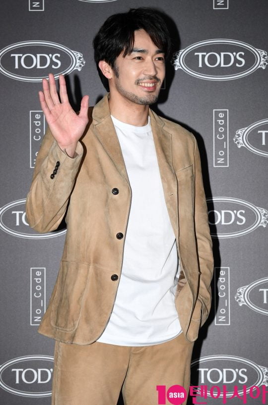 일본배우 오타니 료헤이가 23일 오후 서울 을지로7가 동대문디자인플라자에서 열린 토즈, No Code”슈커(Shoeker)03′ 론칭 행사에 참석하고 있다.