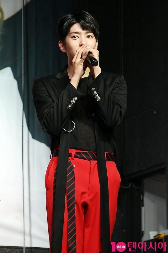 그룹 위인더존 시현