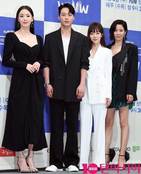배우 이다희(왼쪽부터), 장기용, 임수정, 전혜진./ 조준원 기자 wizard333@
