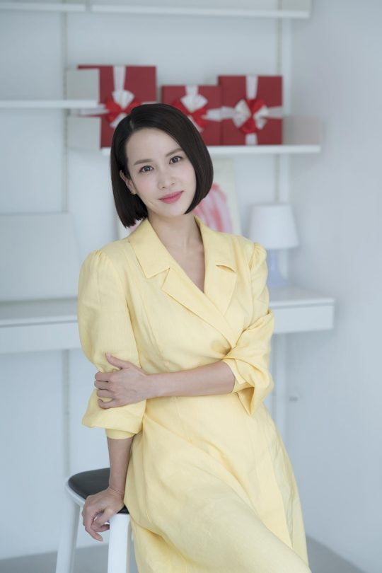 영화 ‘기생충’에서 부잣집인 박사장네 안주인 연교 역을 맡아 열연한 배우 조여정. /사진제공=CJ엔터테인먼트