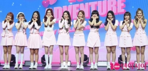 체리블렛 &#34;이제부터 새로운 게임 시작···타겟은 &#39;국민 걸그룹&#39;&#34;(종합)