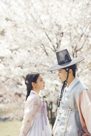 ‘신입사관 구해령’ 신세경X차은우, 꽃보다 화사한 투샷