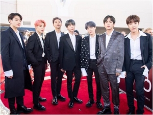 방탄소년단, 아차랭킹 7주 연속 1위...김재환·AB6IX 진입
