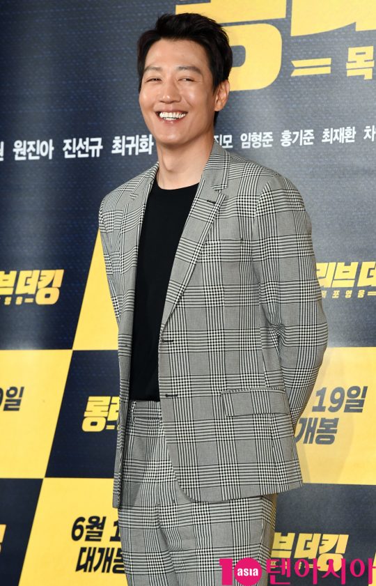 지난달 20일 서울 을지로 메가박스 동대문에서 열린 영화 ‘롱 리브 더 킹: 목포 영웅’ 제작보고회에 참석한 배우 김래원. /텐아시아DB