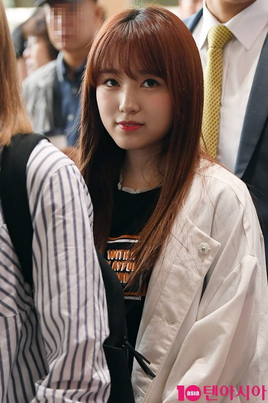 그룹 아이즈원 야부키 나코